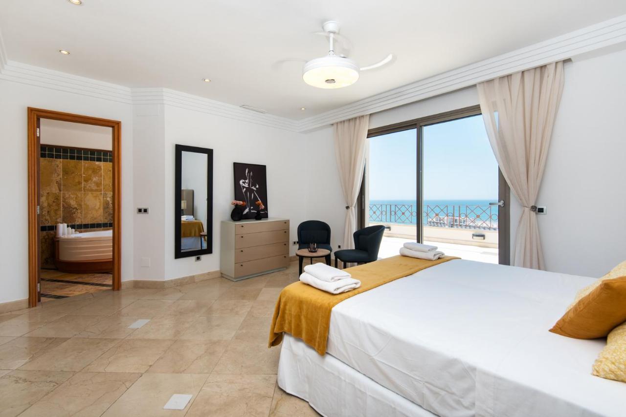 Ph Bellagio: Luxurious And Romantic Duplex Penthouse With Private Pool & Sea Views Бенальмадена Экстерьер фото